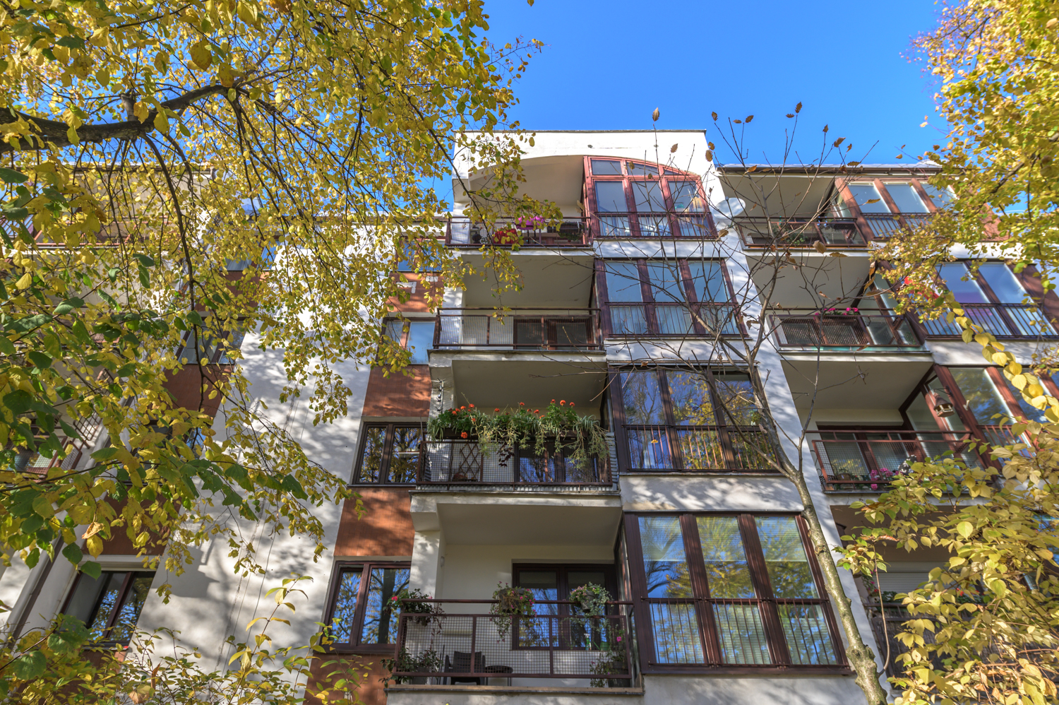 Zdjęcie architektury budynku Budynek mieszkalny